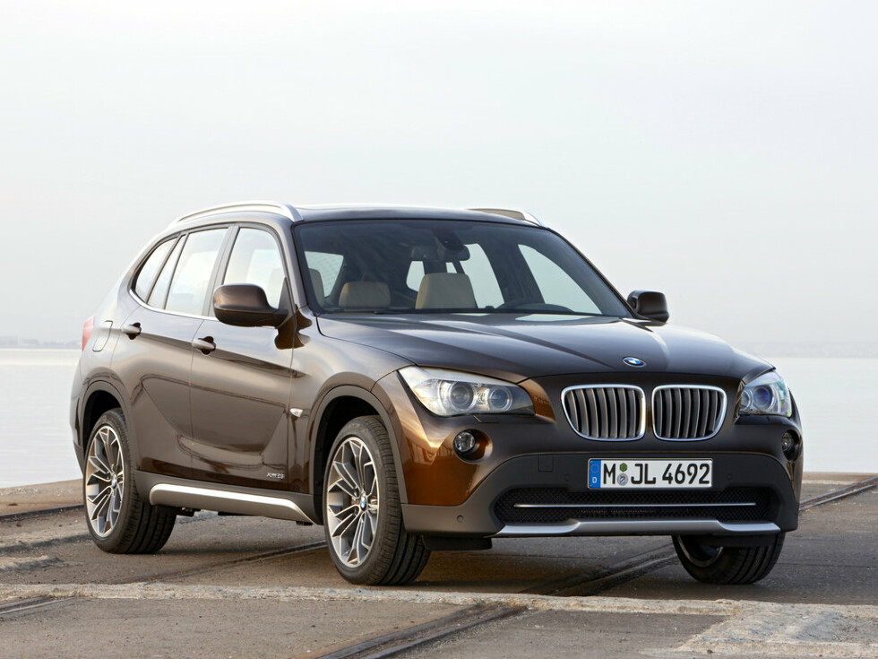 Коврики текстильные "Комфорт" для BMW X1 sDrive  I (suv / E84) 2009 - 2012, черные, 5шт.