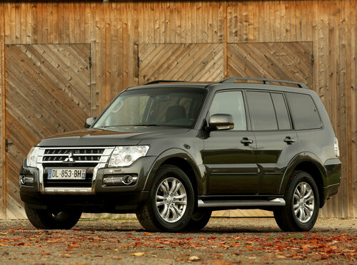 Коврики текстильные "Классик" для Mitsubishi Pajero IV (suv / V90 (5 дв.)) 2014 - 2020, черные, 3шт.