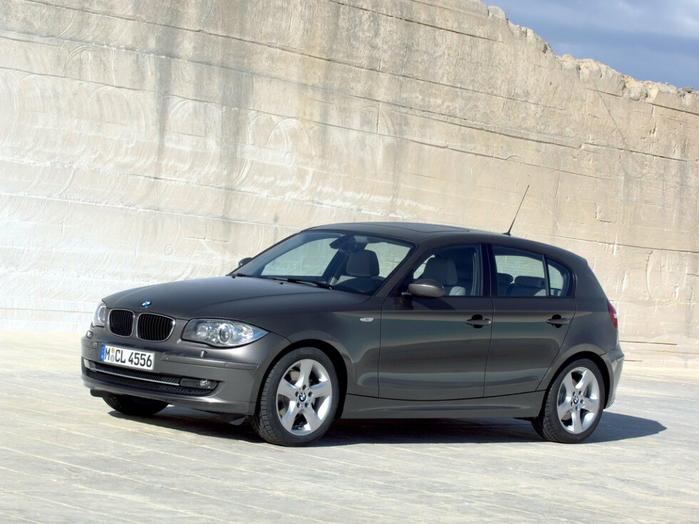 Коврики текстильные "Стандарт" для BMW 1-Series I (хэтчбек 5 дв / E87) 2007 - 2011, черные, 4шт.