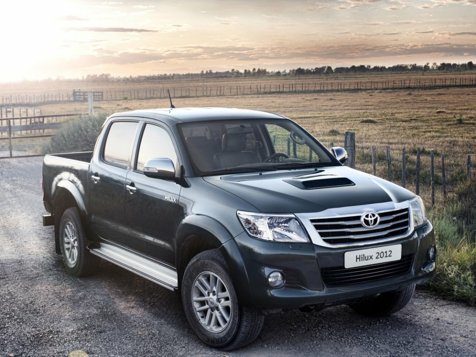 Коврики текстильные "Комфорт" для Toyota Hilux Pick Up (пикап / AN10,AN20,AN30) 2011 - 2015, темно-серые, 5шт.